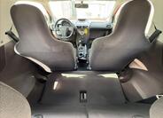 Toyota iQ 13