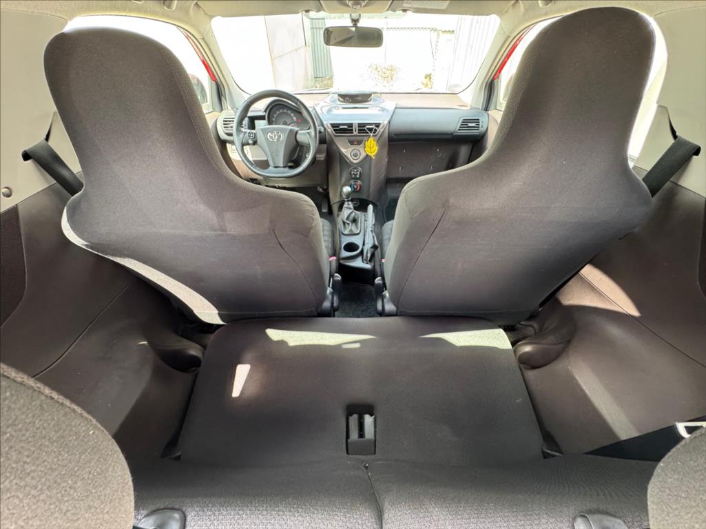Toyota iQ