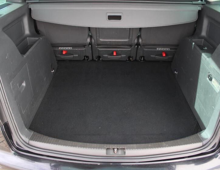 Volkswagen Touran 11