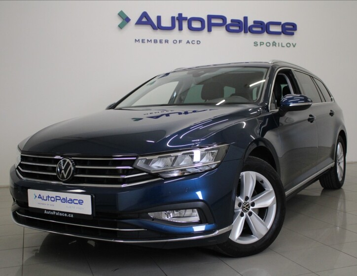 Volkswagen Passat 1