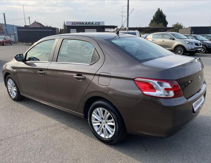 Peugeot 301 8