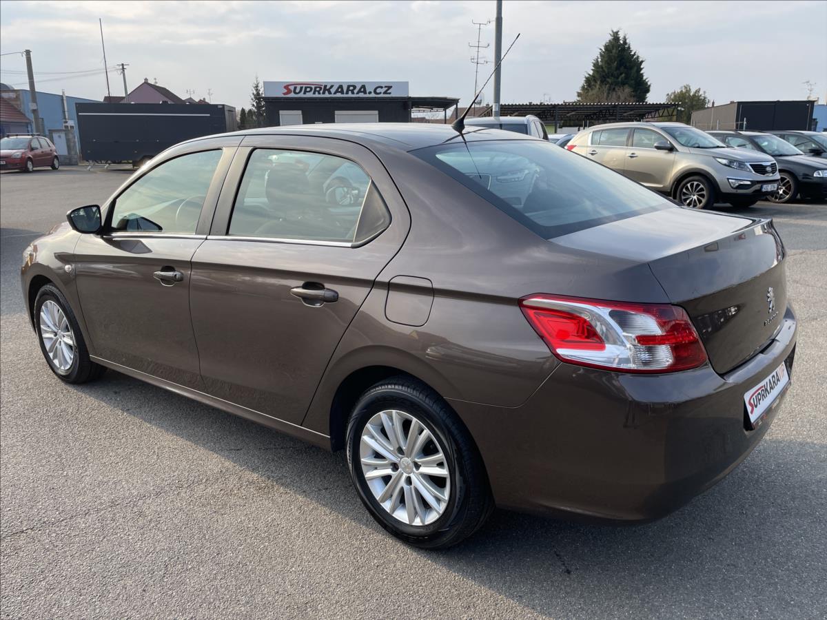 Peugeot 301