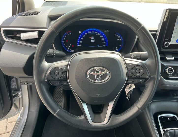 Toyota Corolla 19