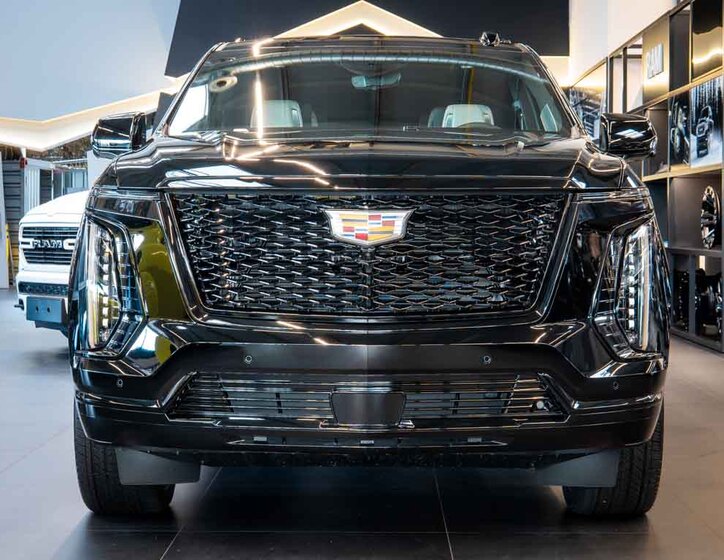 Cadillac Escalade 11