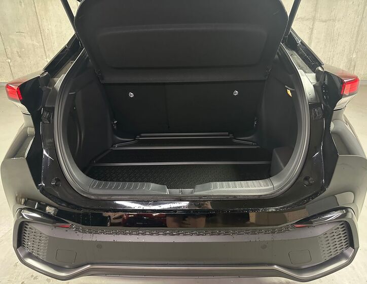 Toyota C-HR 11