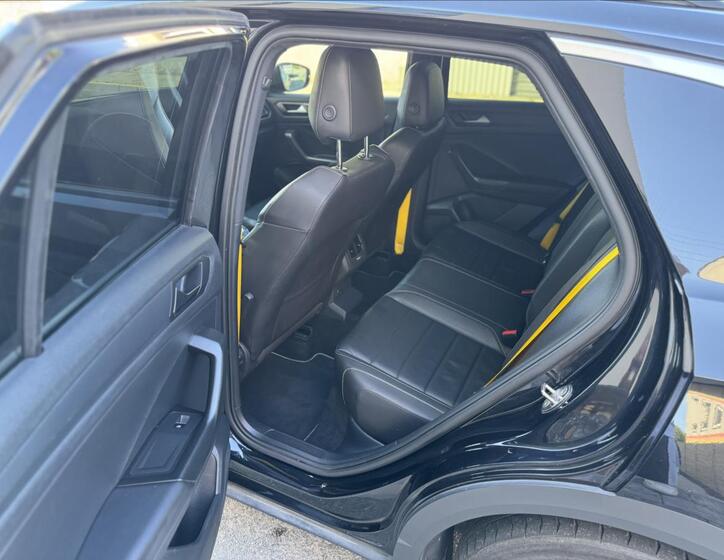 Volkswagen T-Roc 12