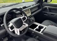 Land Rover Defender 11