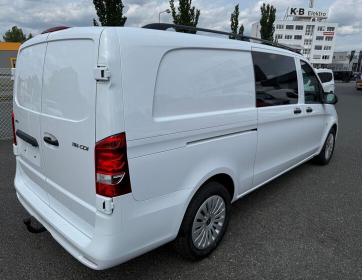 Mercedes-Benz Vito 4