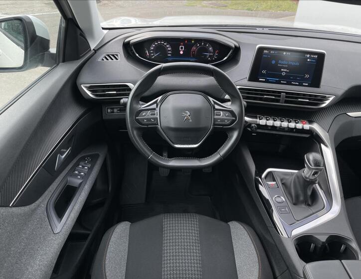 Peugeot 3008 7