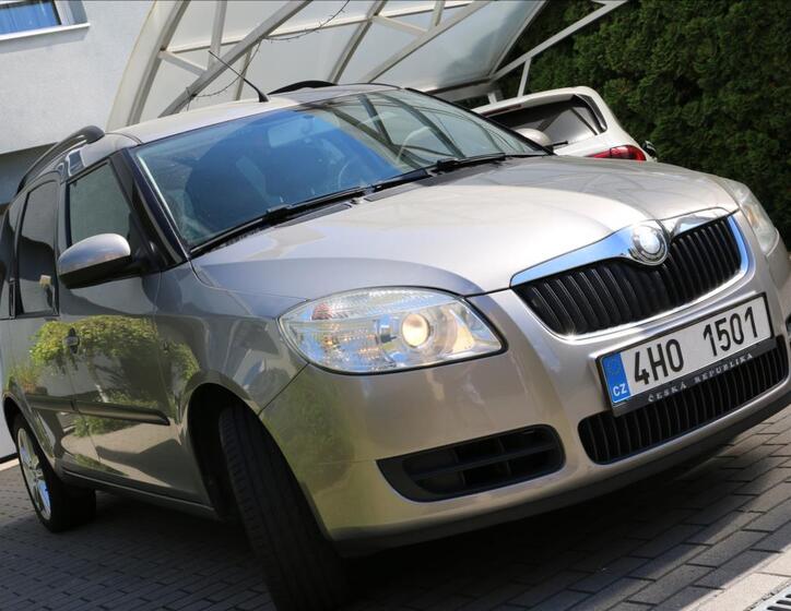 Škoda Roomster 8