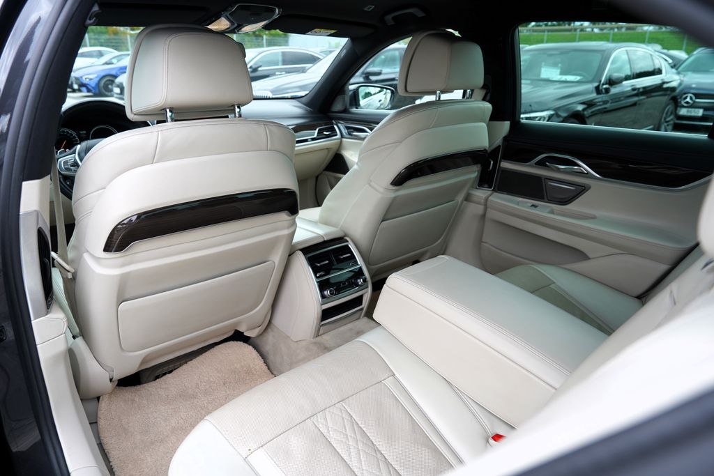 BMW Řada 7