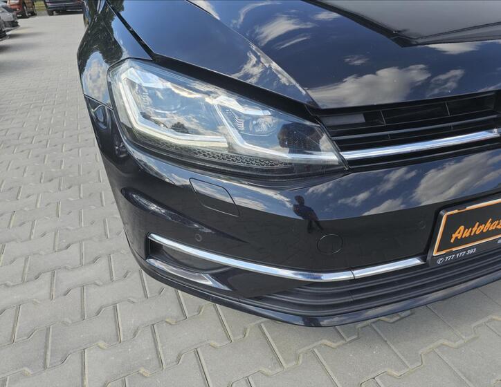 Volkswagen Golf 40