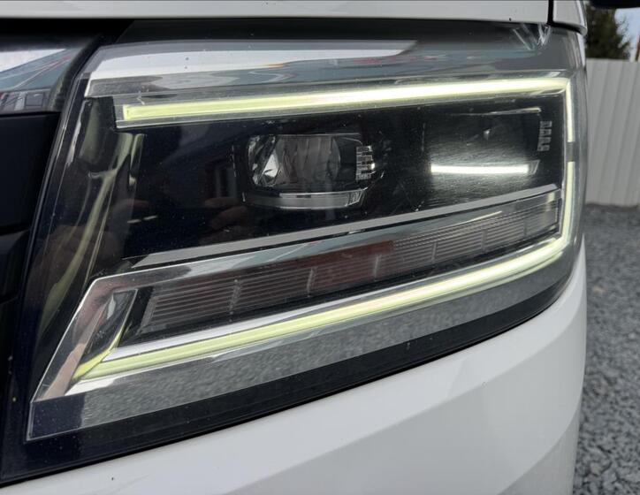 Volkswagen Crafter 9