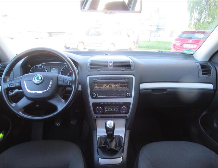 Škoda Octavia 9