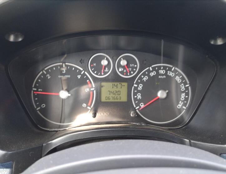 Ford Transit Connect 11