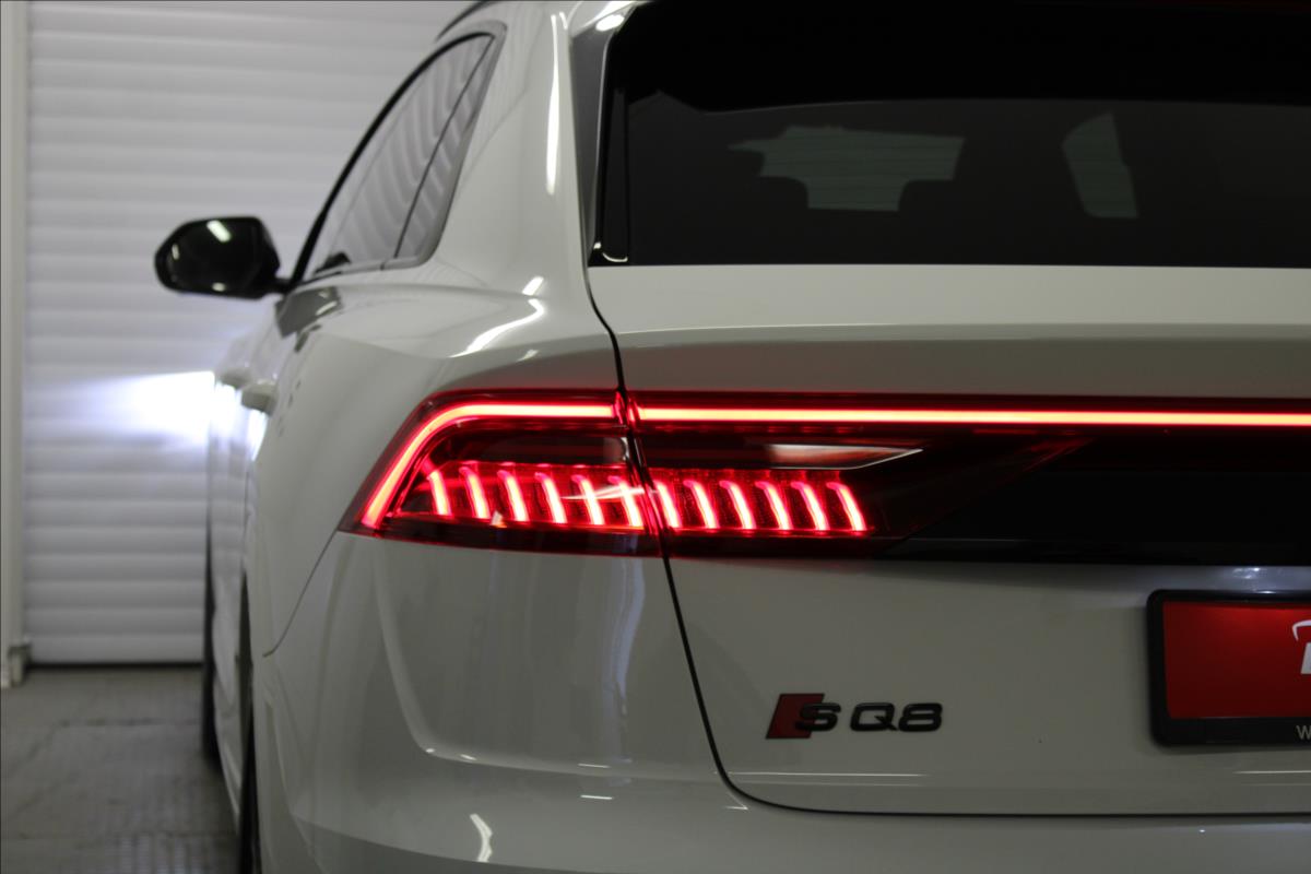 Audi SQ8