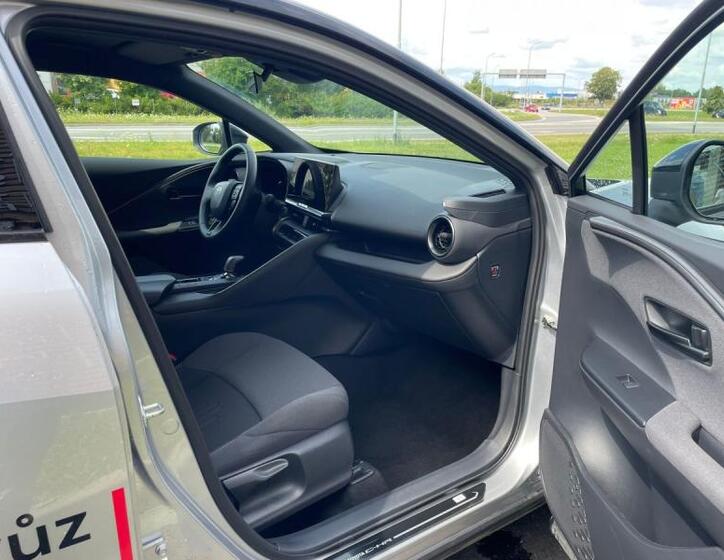 Toyota C-HR 23