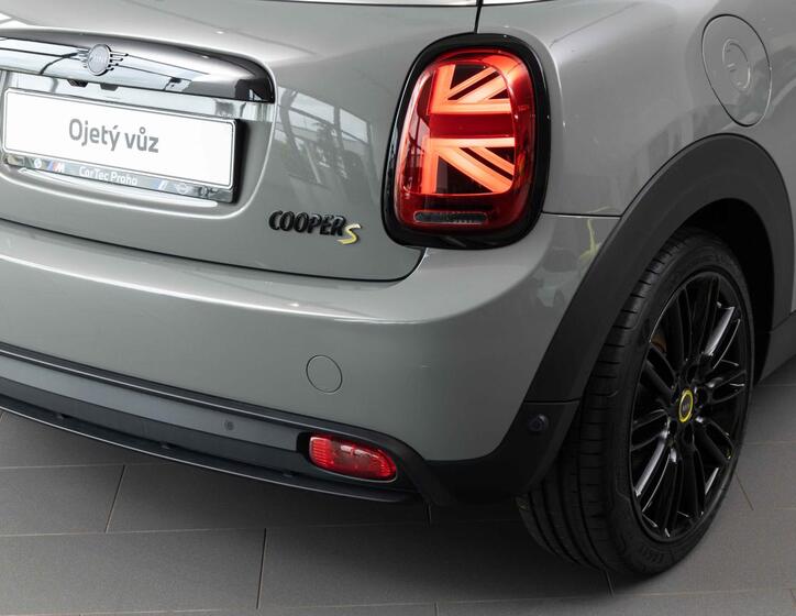 Mini Cooper 9