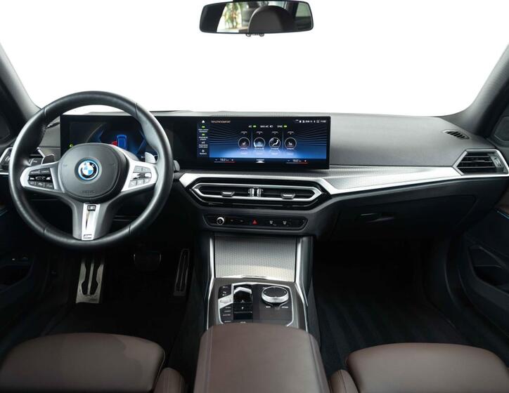 BMW Řada 3 12