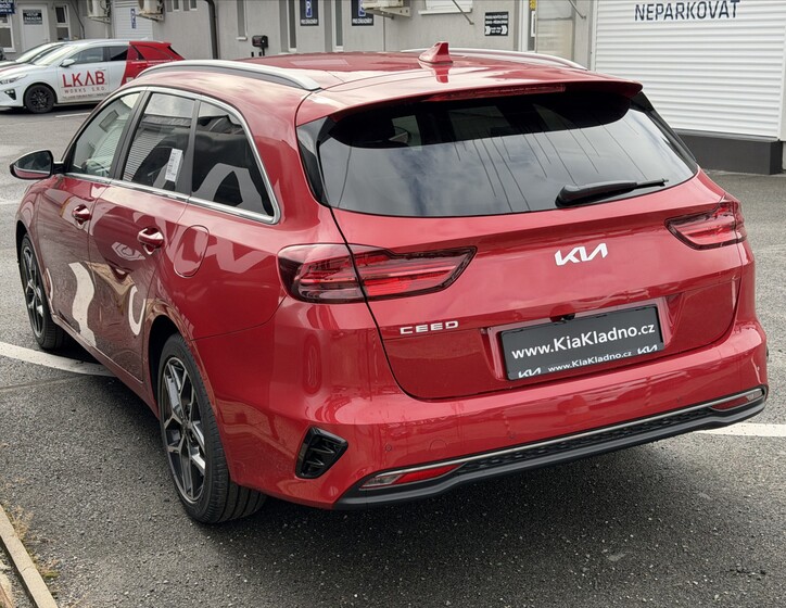 KIA Ceed 5
