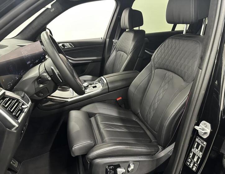 BMW X7 9
