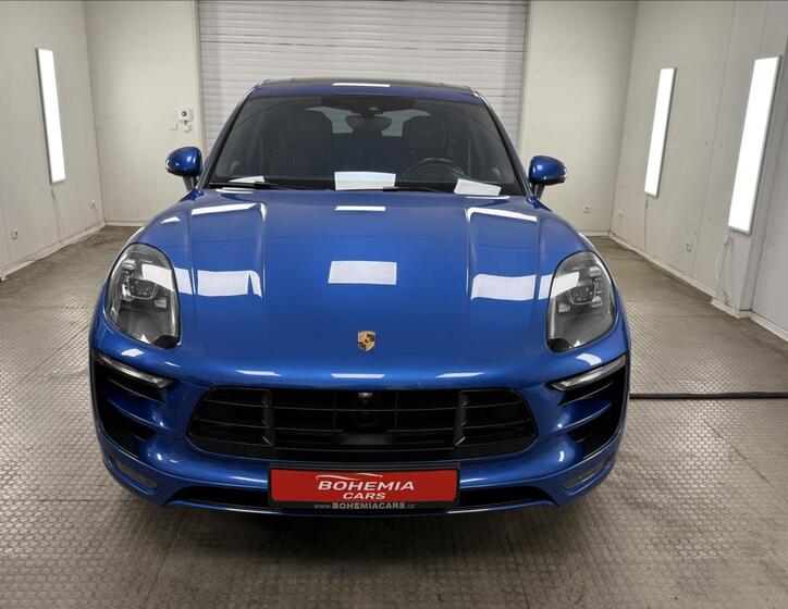 Porsche Macan 2