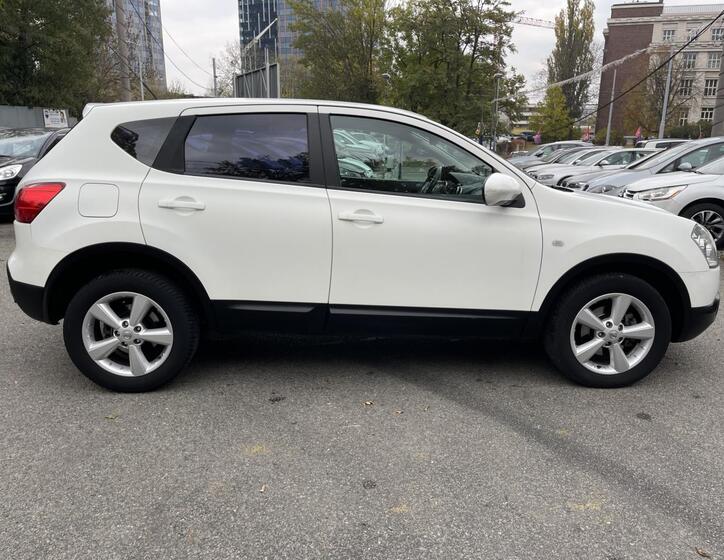 Nissan Qashqai 22
