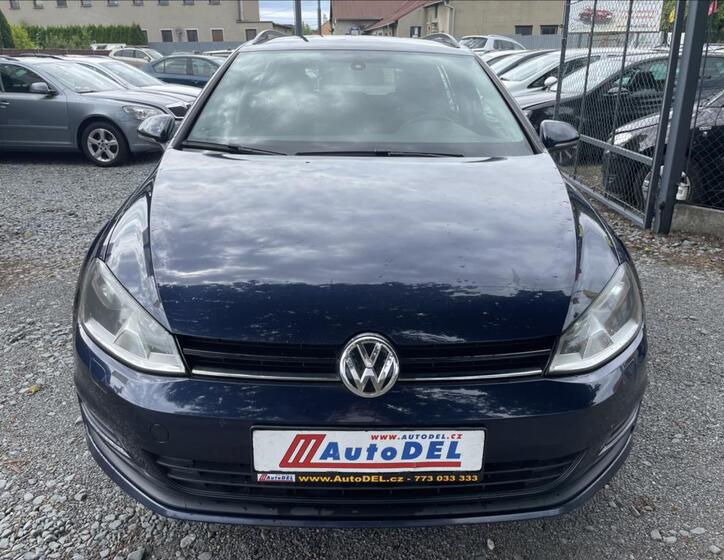 Volkswagen Golf 10