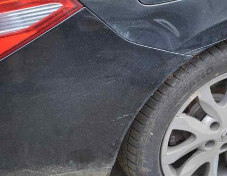 Renault Laguna 13
