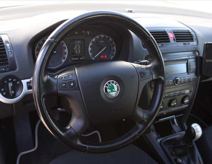 Škoda Octavia 14