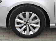 Volkswagen Passat 9