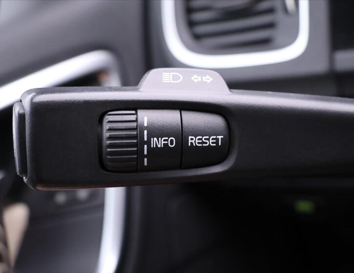 Volvo V60 20