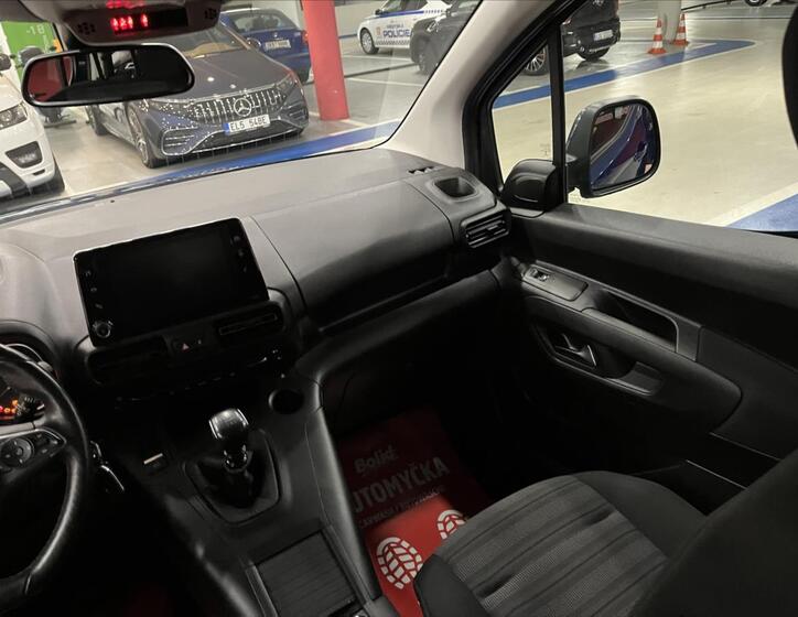 Opel Combo 16