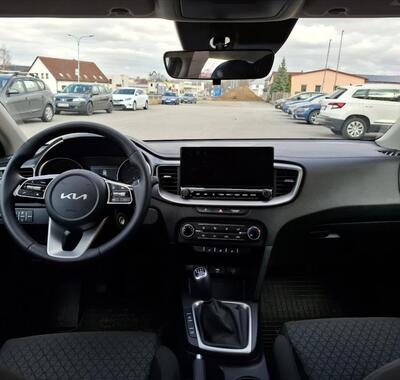 KIA Ceed 10