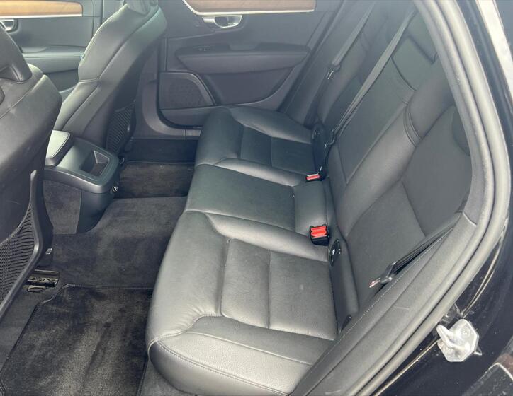 Volvo S90 12