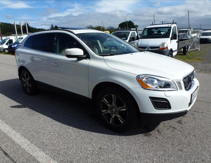 Volvo XC60 5