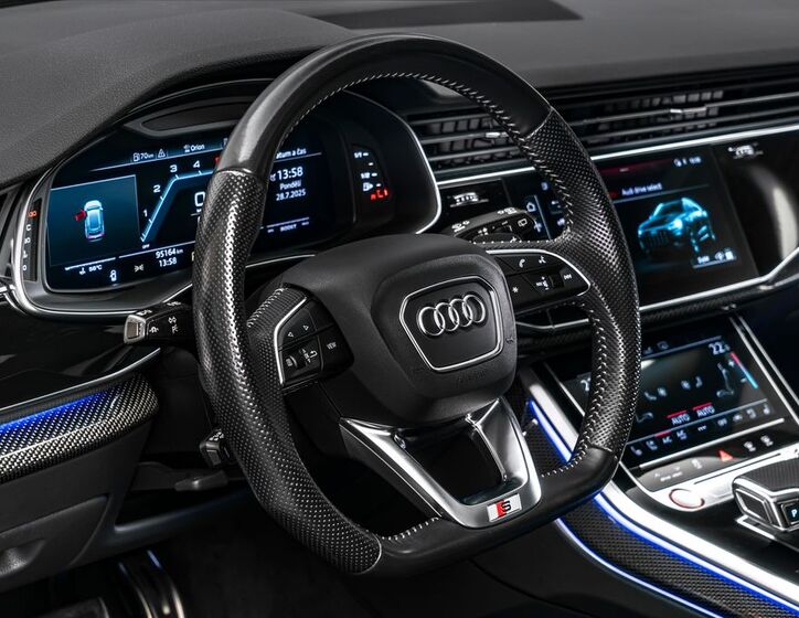 Audi SQ8 17