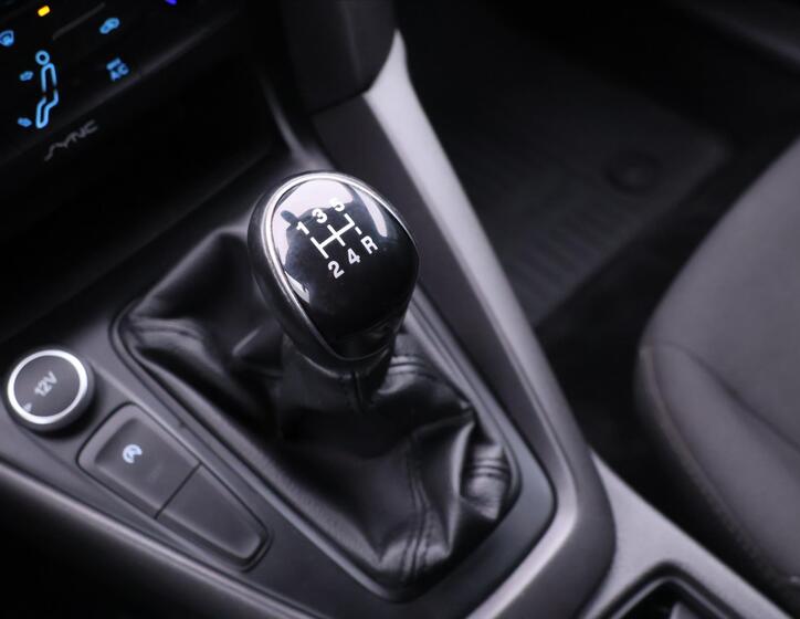 Ford Focus 27