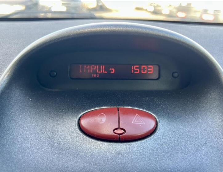 Peugeot 206 24