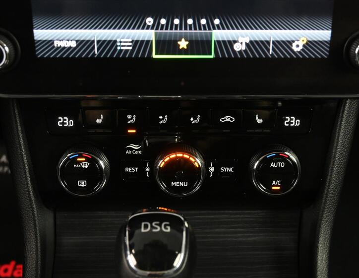 Škoda Superb 23
