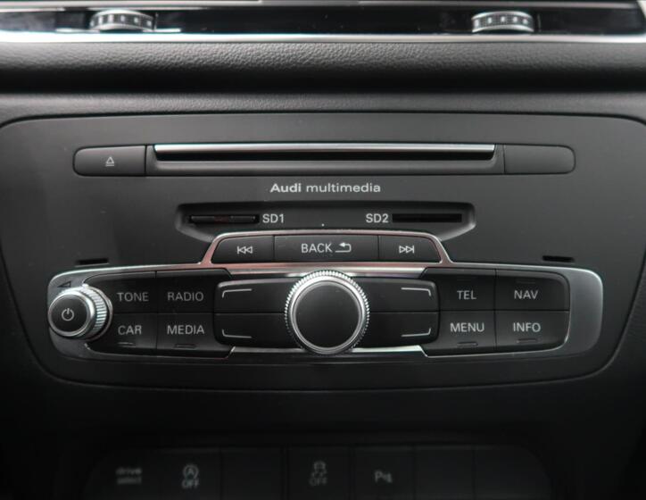 Audi Q3 27