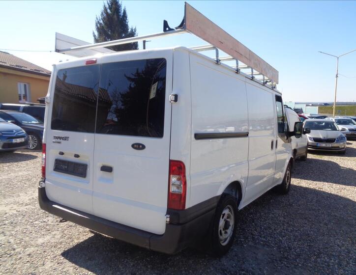 Ford Transit 9