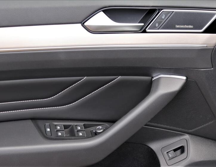 Volkswagen Passat 18