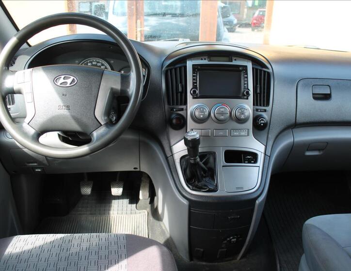 Hyundai H 1 9