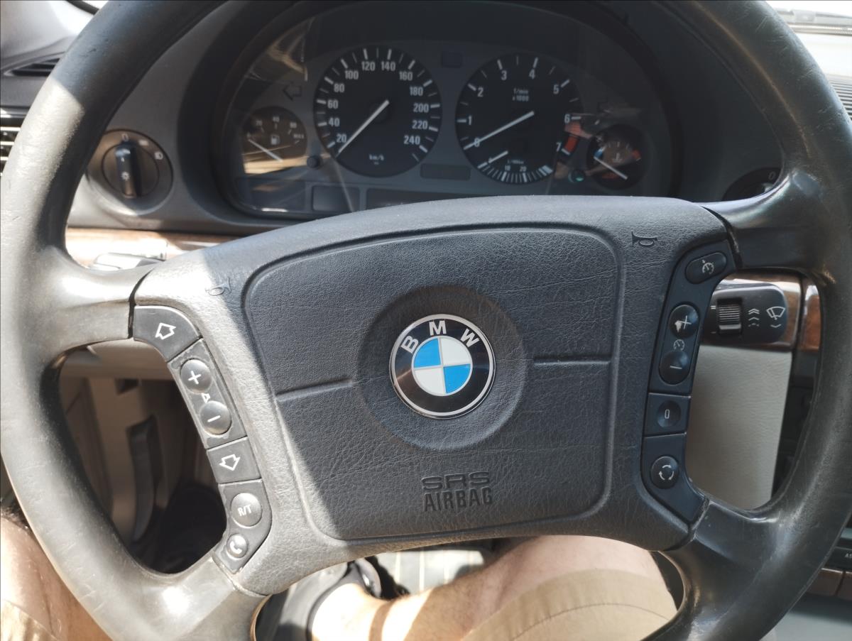 BMW Řada 7