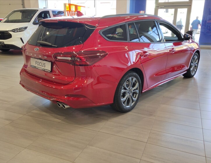 Ford Focus 6