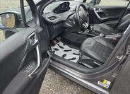 Peugeot 2008 8