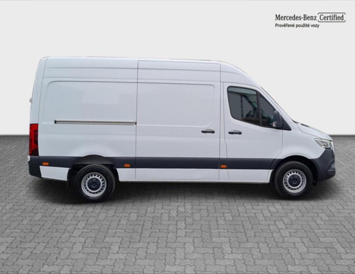 Mercedes-Benz Sprinter 6
