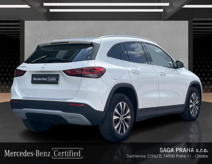 Mercedes-Benz GLA 5