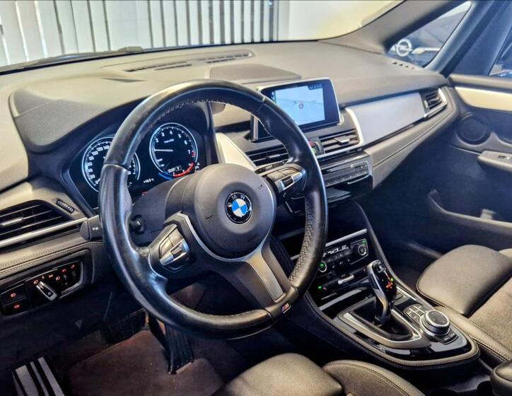 BMW Řada 2 10